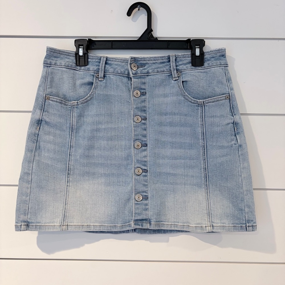 American Eagle Y2K Denim Mini Skirt Button Front Clean Girl 12 Barbiecore Summer